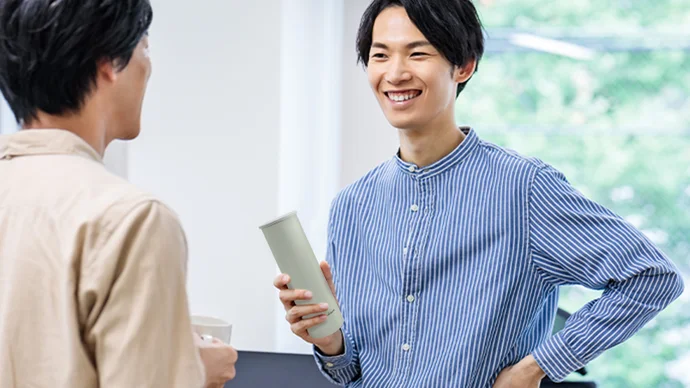 暑い夏・寒い冬の強いミカタ！　小型氷のう&湯たんぽ「ひえぽかスティック」