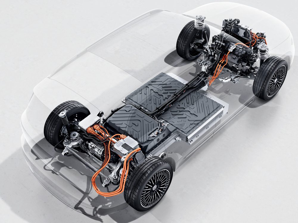 メルセデス・ベンツの電気自動車第三弾 EQBは多彩なシートアレンジに注目！