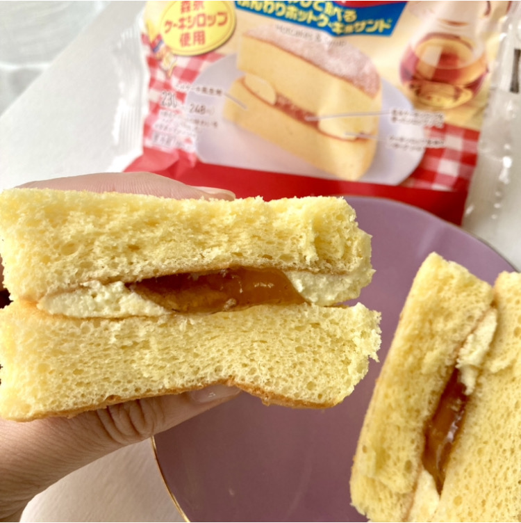 冷やして食べるふんわりホットケーキ風サンド