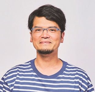 編集部　中本健二
本誌のシューズ担当。毎シーズン気になる新作を買い足し続け、近々シューズラックを新調する予定。