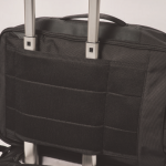 MONOLITH［モノリス］／2WAY プロ ソリッド M　背面には、スーツケースなどのキャリーバーと連結できるキャリージョイントを配置。安定して固定でき、移動もスムーズに行える。