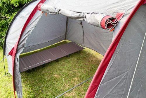 キャンプツーリングを満喫できるテントの最適解は？バイクと一緒に泊まれる「モトテント」がいい！