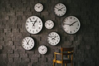 1つあるだけで部屋の雰囲気を一変させる壁掛け時計、実は英国老舗製！