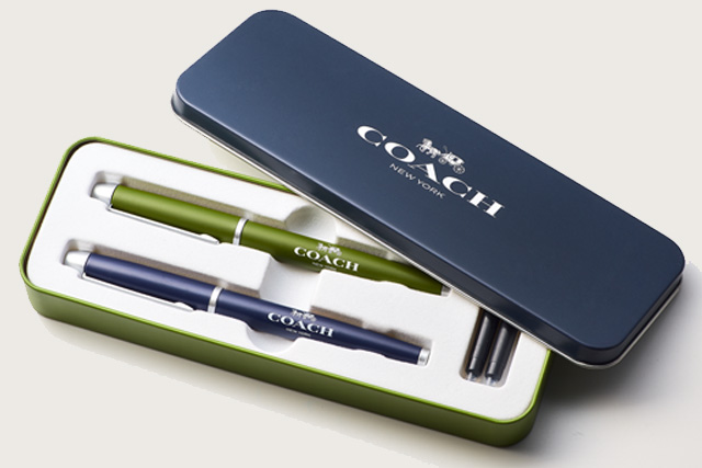 MonoMax1月号特別付録「COACH 万年筆＆ボールペンセット」は万年筆、ボールペンともにカートリッジ交換ができます！