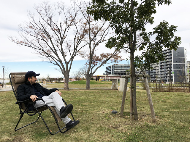 買ってよかった！】コールマンのチェアさえあれば、近所の公園が