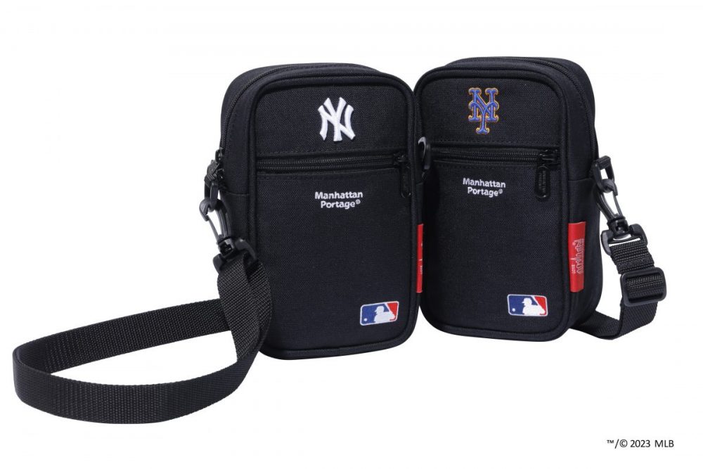 「Cobble Hill Bag (MD) MLB YANKEES」￥10,450／W12.5×H20×D6.5㎝ 「Cobble Hill Bag (MD) MLB METS」￥10,450／W12.5×H20×D6.5㎝
