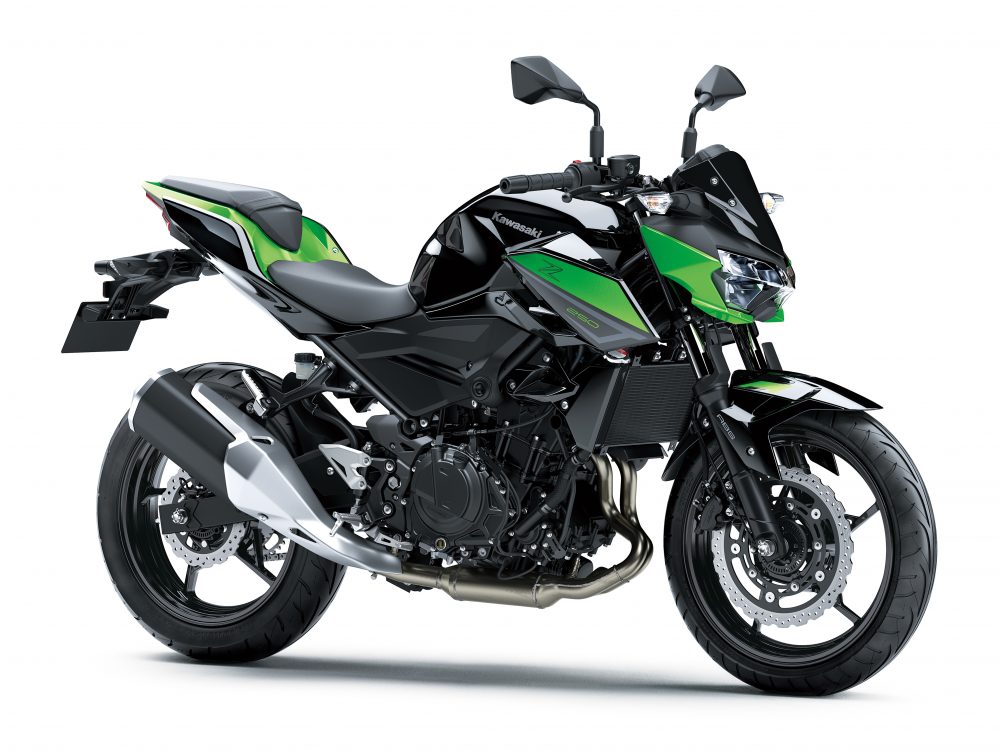 【峠と街の二刀流バイク】カワサキ、軽量パワフルな「Ninja 250シリーズ」が刷新！