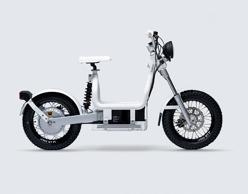 スウェーデンのプレミアム電動バイクCAKE