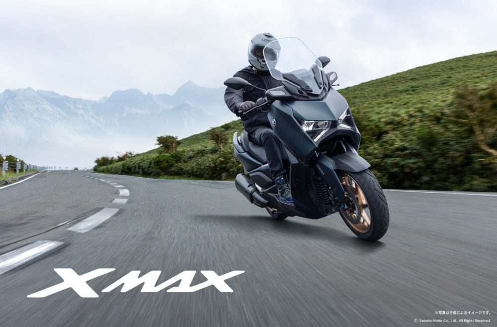 【1位】【ヤマハの人気スポーツスクーター】2画面メーター搭載!?フルモデルチェンジを遂げた「XMAX ABS」の進化がすごい！